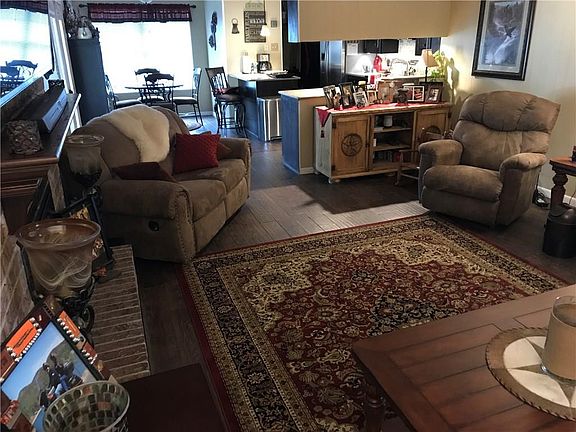 4th image of 1201 Piedmont Dr