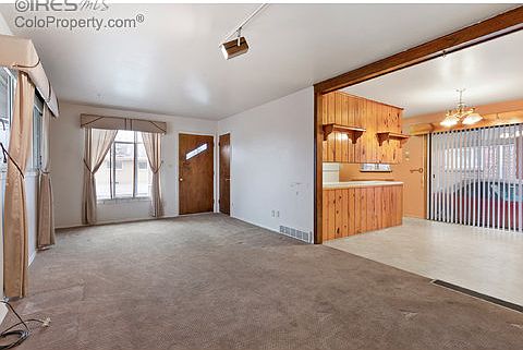 5th image of 703 Lois Dr