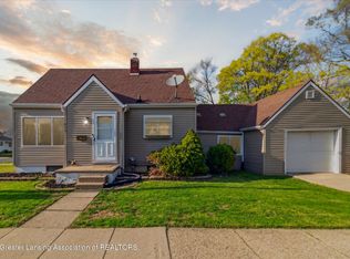 916 Poxson Ave, Lansing, MI 48910