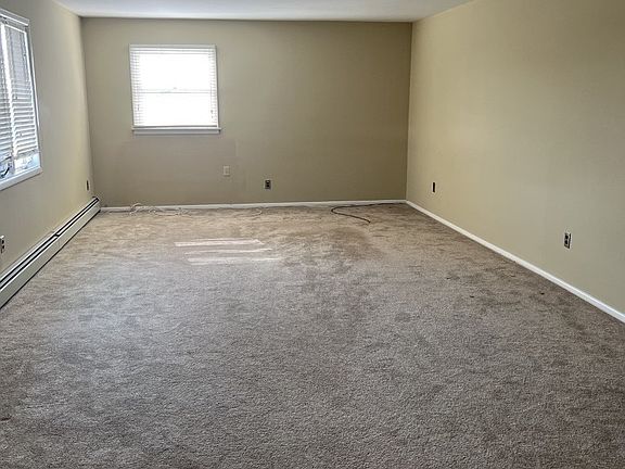 5th image of 3827 Hahn Ave