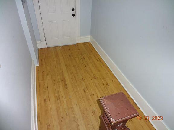 4th image of 2121 1/2 W Main St APT B