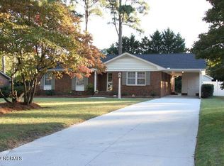 1713 Woodside Dr W, Wilson, NC 27893