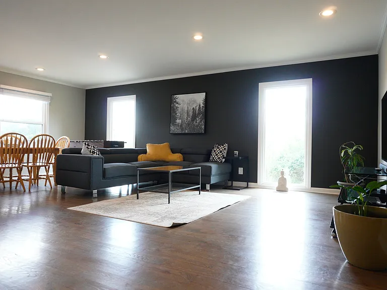 721 Maynard Ln — Photo 6