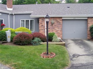 210 Queens Ct, Canonsburg, PA