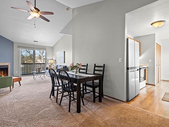 3rd image of 505 Lake Bluff ROAD Unit C