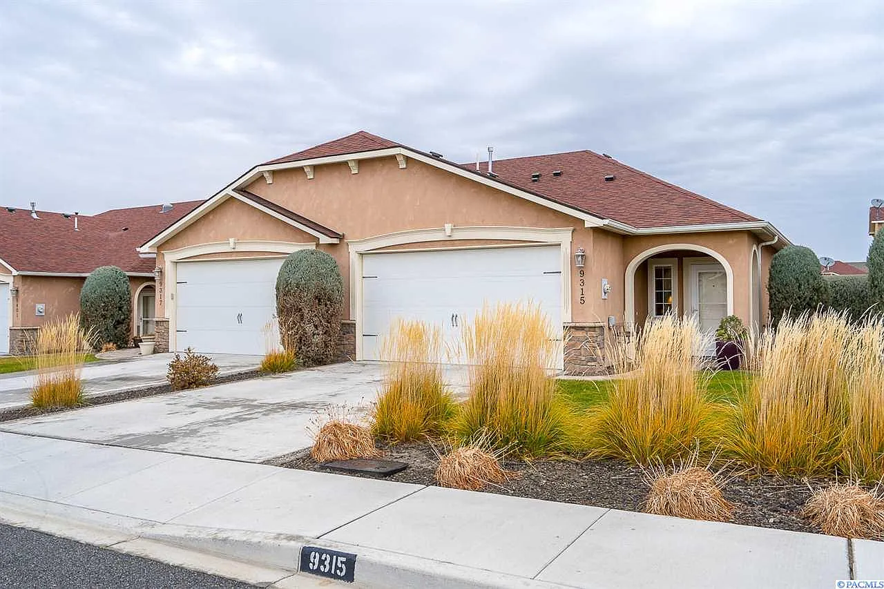 9315 Majestia Ln photo 1
