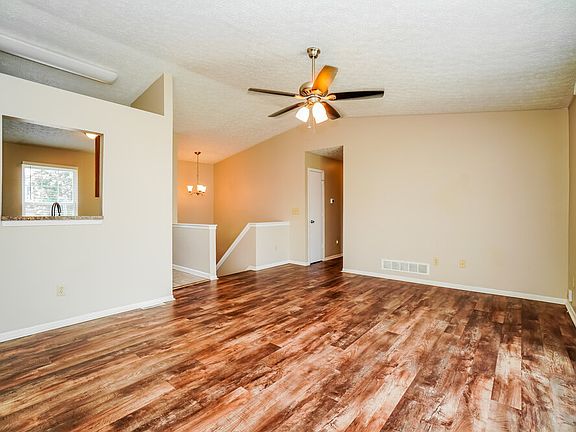 5th image of 3484 Westerville Woods Dr