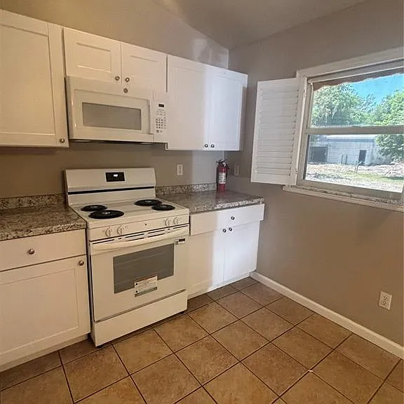 510 S Cedar Ave — Photo 21