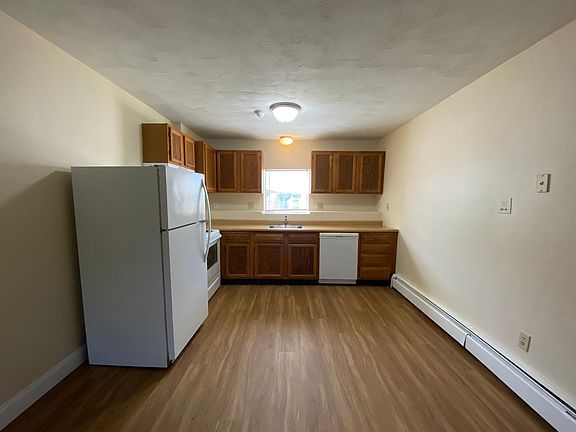 2nd image of 433 Woonasquatucket Ave #46
