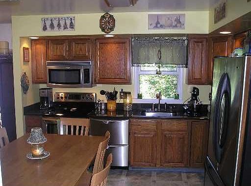 Stainless steel kitchen with Dupont Zodiaq quartz counters