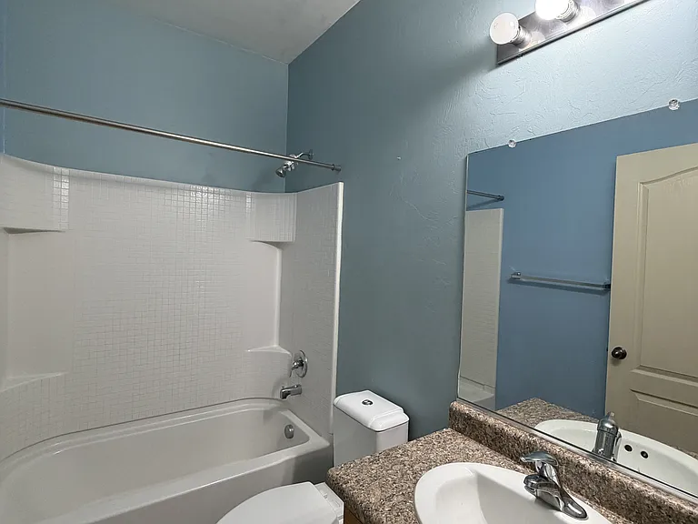 1145 E Madera Grove Ln — Photo 7
