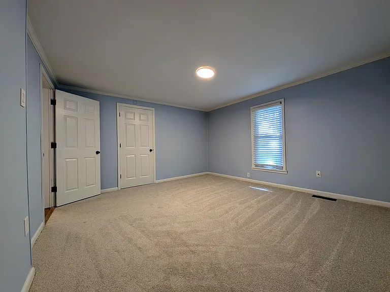 107 W Cooper St — Photo 29