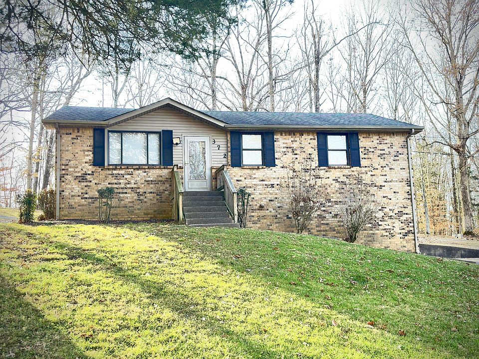 1st image of 372 Hilltop Dr