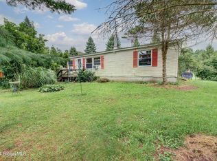 111 Hoesville Rd, Broadalbin, NY 12025