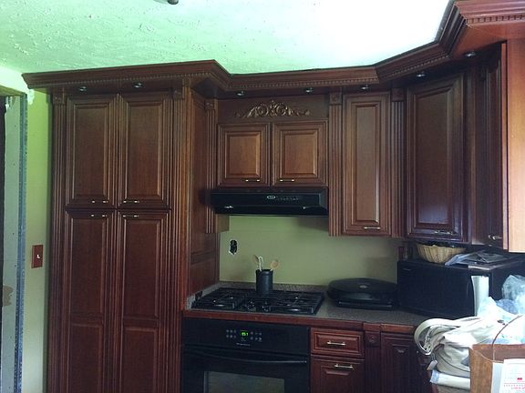 2nd image of 413 Plum Dr