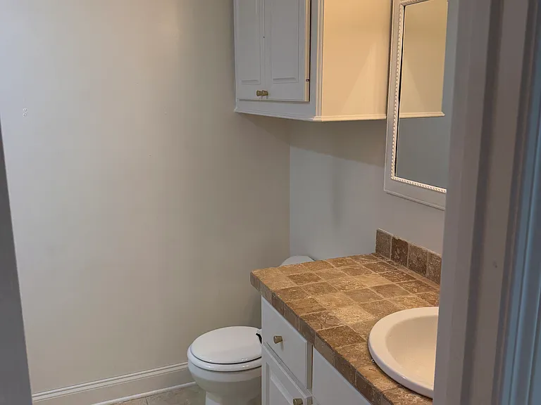 104 Millhouse Dr — Photo 2