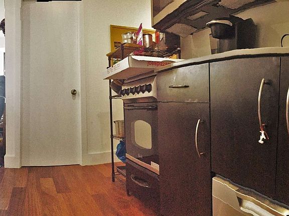4th image of 516 E 6th St Frnt 1