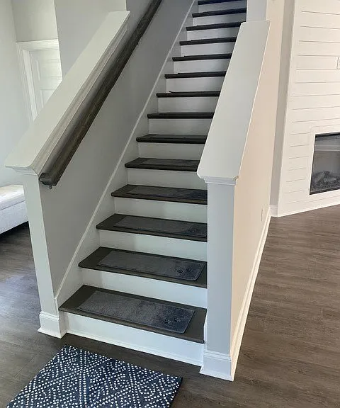1620 Rosemary Park — Photo 17