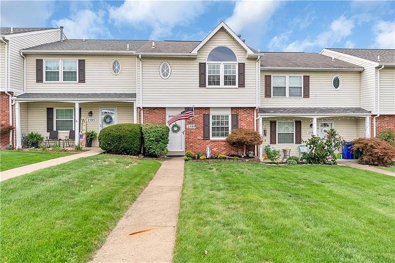 1st image of 2591 Hawthorne Dr