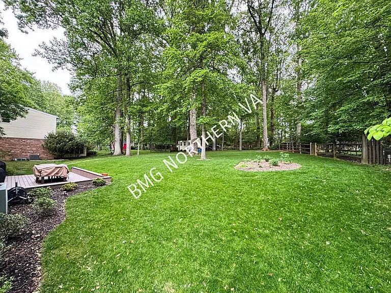 404 Onondio Cir SE — Photo 40