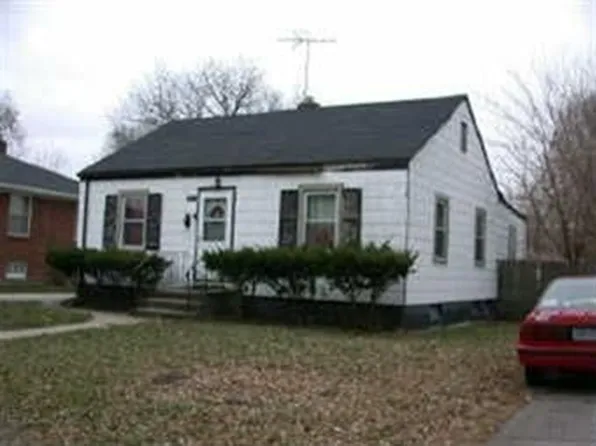 933 E 44th Ave, Gary, IN 46409