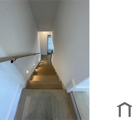 3rd image of 674 Exchange St SE