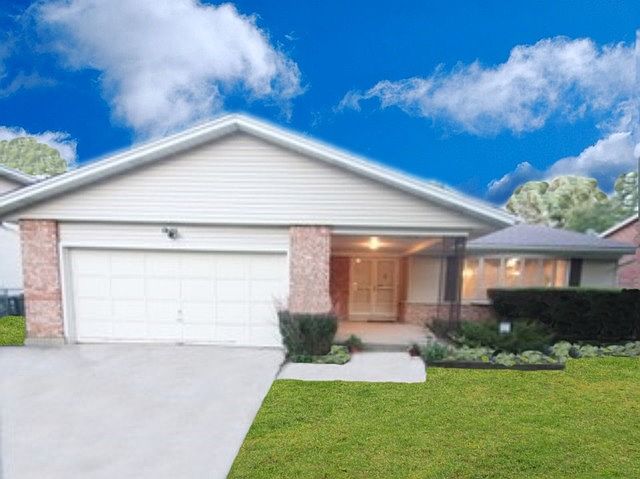 1st image of 1415 N Columbine Dr