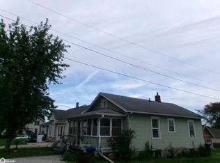 105 W Irving St, Creston, IA 50801