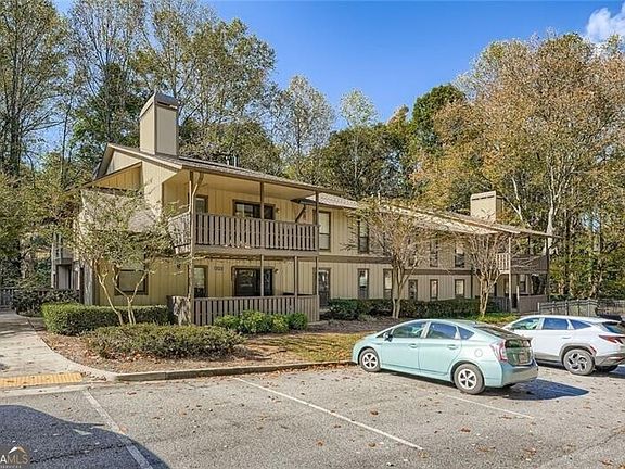 4th image of 1607 Woodcliff Dr
