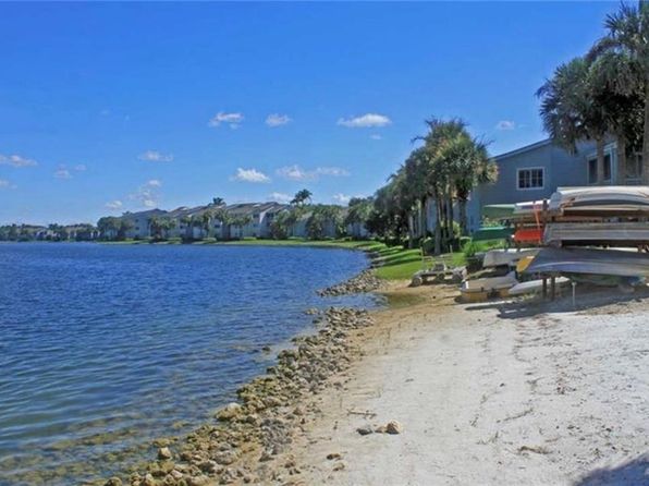 2560 Citrus Lake Dr #V-201, Naples, FL 34109