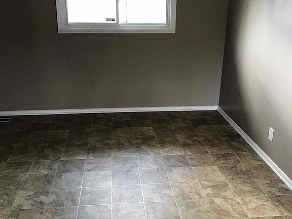 4th image of 8509 Lenna Ct