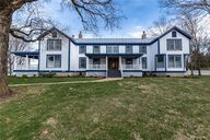 photo property thumbnail