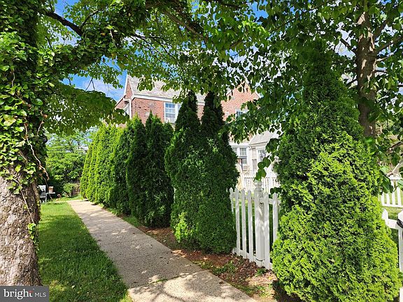 3rd image of 1024 Callahan Ave