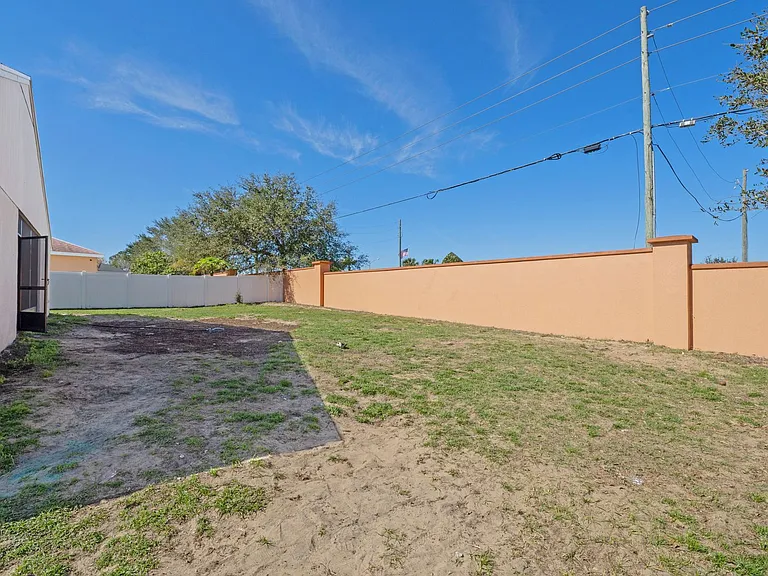518 Highland Meadows St — Photo 21