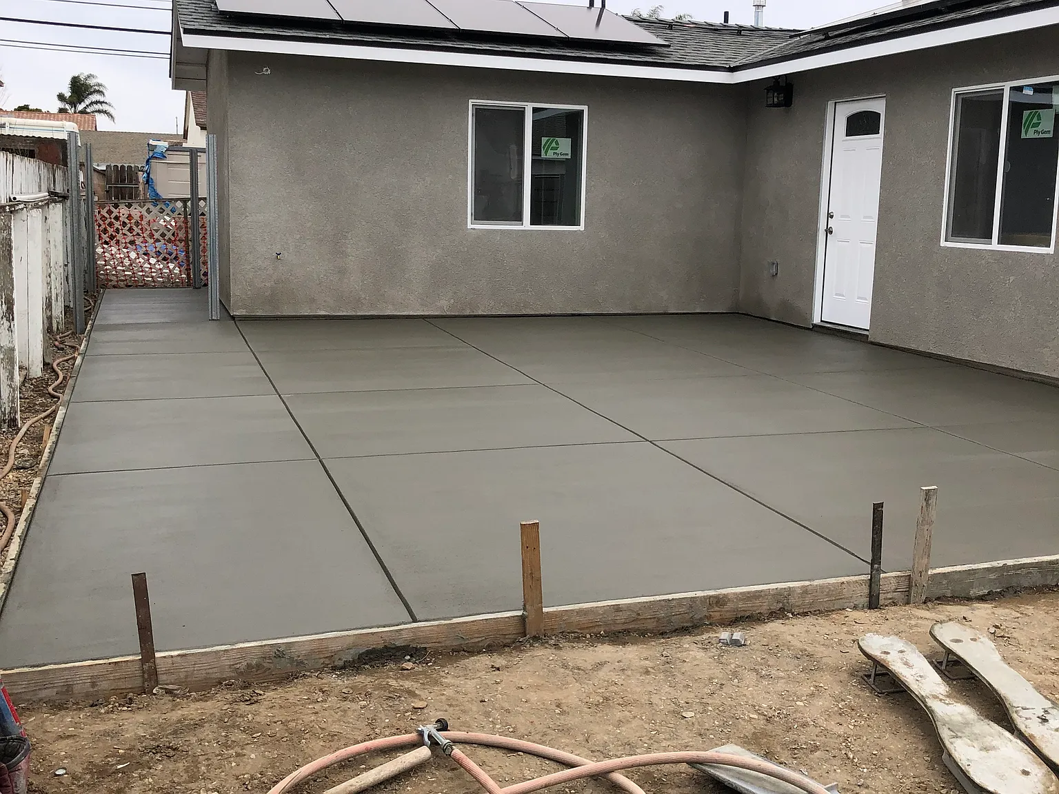 608 E Alvin Ave — Photo 1