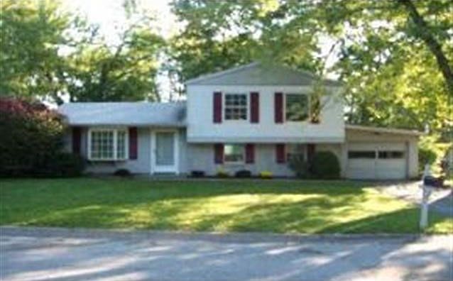 1st image of 3452 N Kingsley Dr