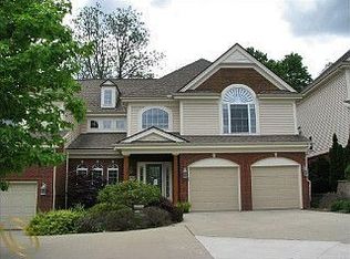 559 Florence Ct #1, Milford, MI 48381