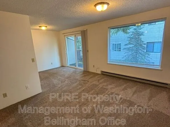 1252 Nevada St APT 303, Bellingham, WA 98229