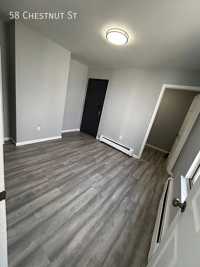 58 Chestnut St — Photo 1