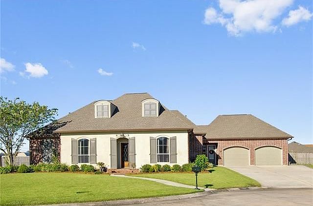 1st image of 1606 Heatherwood Dr
