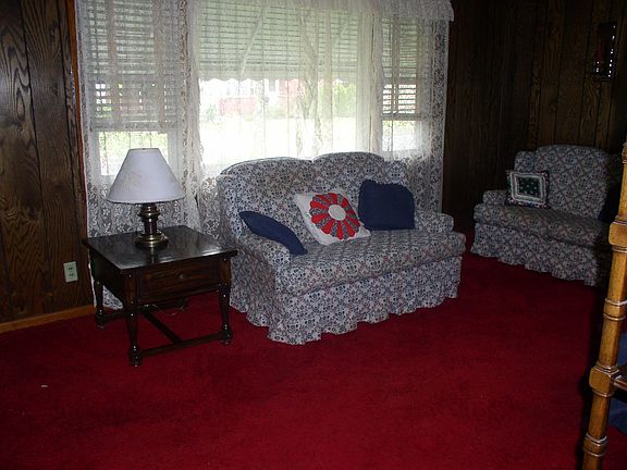5th image of 1112 Green St