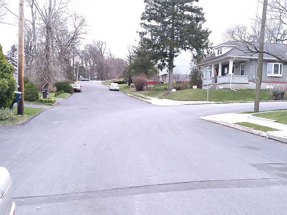 5th image of 1320 Beaumont Ave