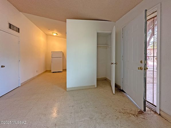 tucson-arizona-87925276 picture