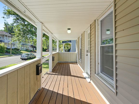 3rd image of 47 Rotary Ave APT 1