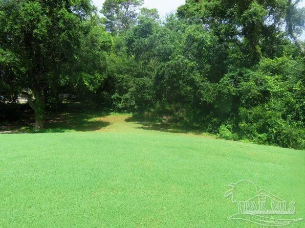 2786 Muirfield Dr, Navarre, FL 32566