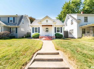 1813 3rd St, Moline, IL 61265