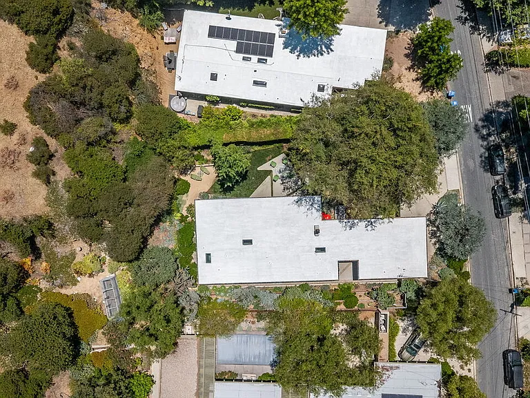 8967 Wonderland Park Ave — Photo 66