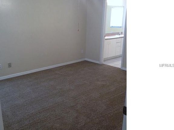 5th image of 963 Royal Oaks Dr