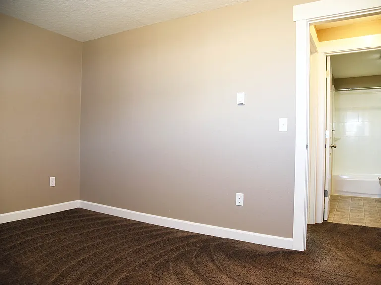 Railhead Apartments — Photo 40