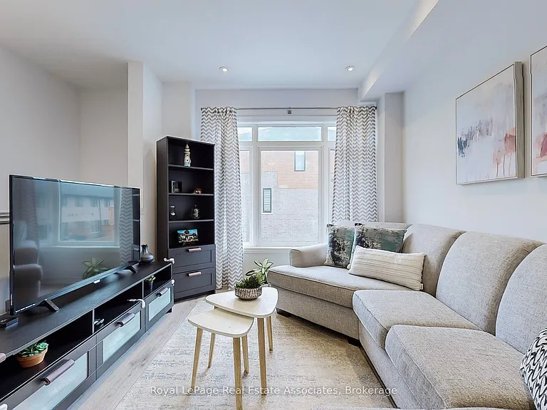 461 Blackburn Dr #40 — Photo 6